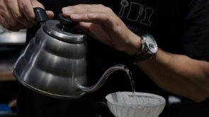 Kaffe, the og vand
